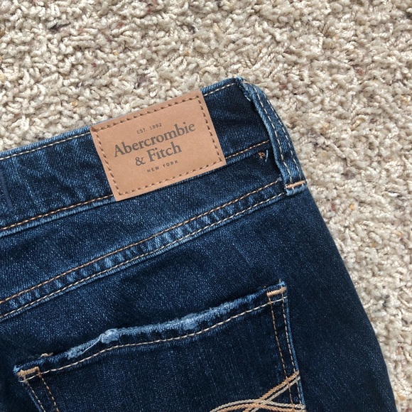 Abercombie 00R Super High-Rise Skinny Jean - Picture 6 of 7